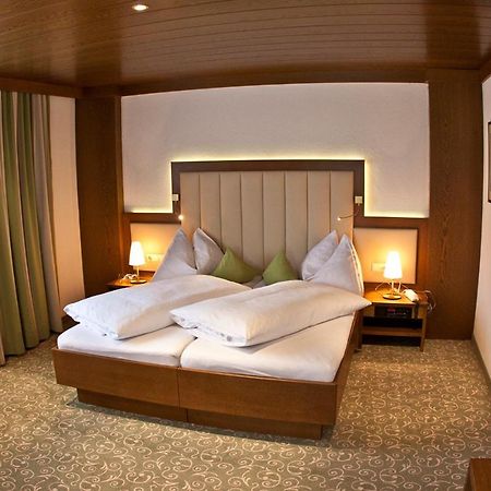 Hotel Garni Pra Posta イシュグル エクステリア 写真