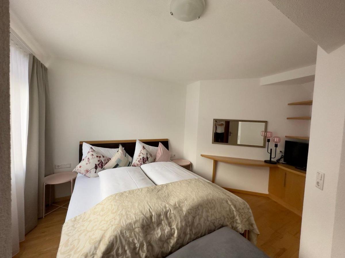 Hotel Garni Pra Posta イシュグル エクステリア 写真