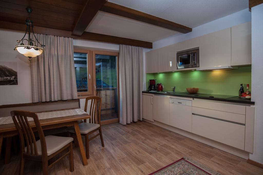 Hotel Garni Pra Posta イシュグル エクステリア 写真